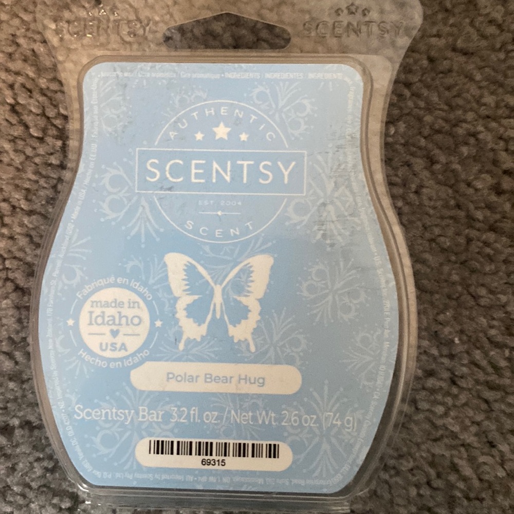 Scentsy Polar Bear Hug Wax Bar